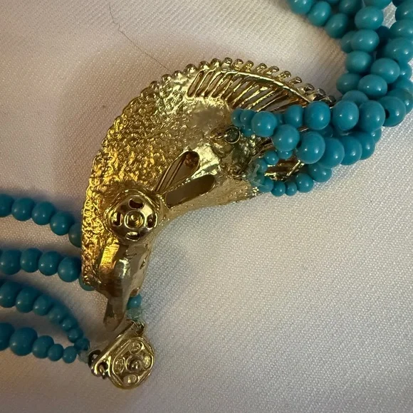 Elegant Gold and Turquoise Beaded Necklace - Picture 5 of 6